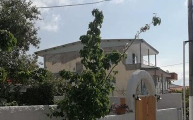 Elia Otel Urla