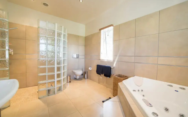 Pinnacle Villa