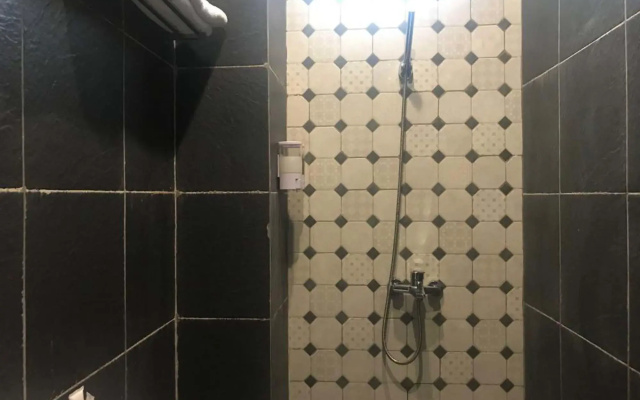 OYO 1095 Rap Hotel