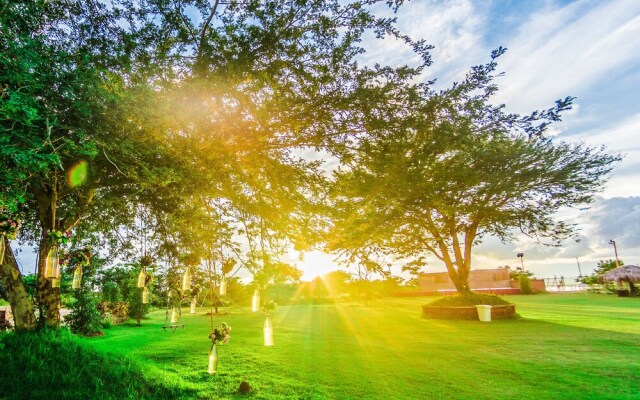 Royal Emerald River View Resort