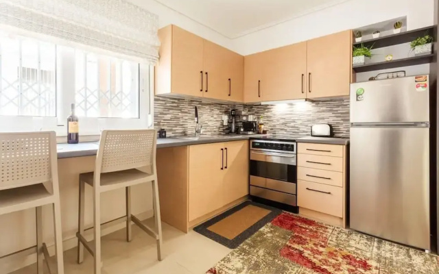 Kalamata Lime Studio - Urban Cozy Nest