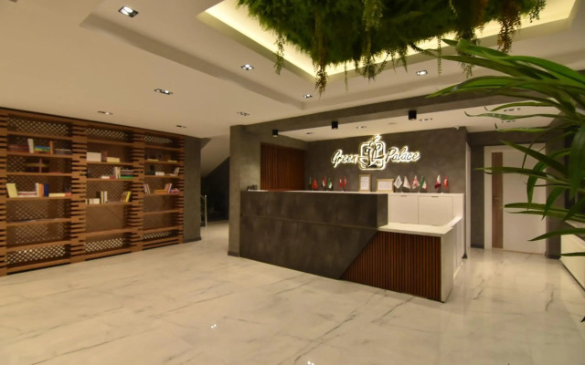 Green Palace Suite Hotel