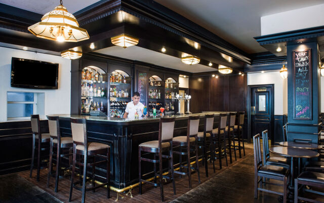 Al Hamra Village Hotel