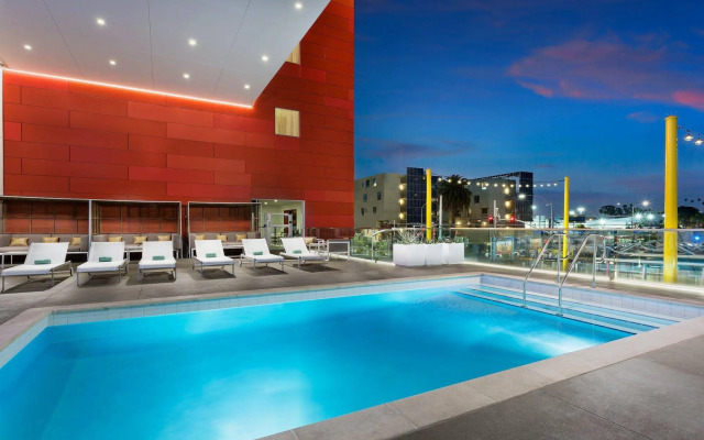 Courtyard by Marriott Santa Monica