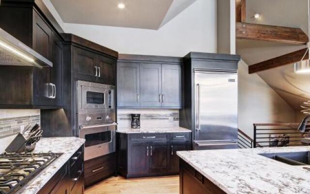 Slope View Chalet Apartment