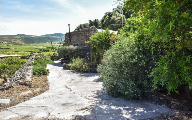 Beautiful Home in Pantelleria With Wifi and 3 Bedrooms