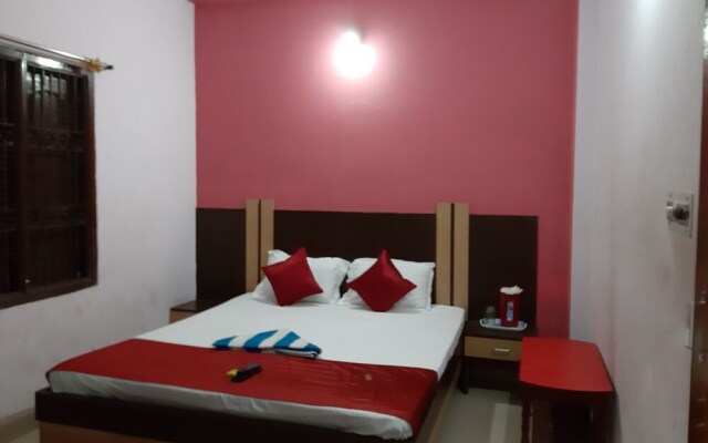 Goroomgo Puri Dham Lodge Puri