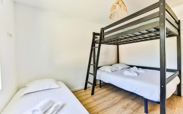 Jolie maison neuve avec jacuzzi