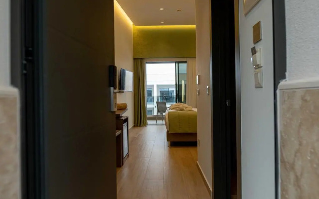 Mirror Hotel