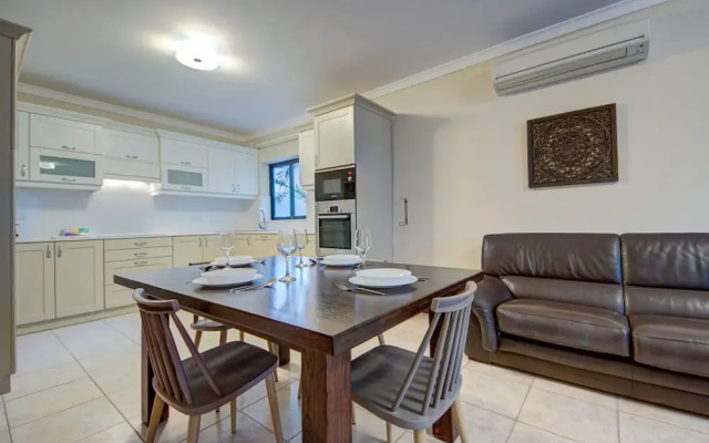 Villa Narcis - 2 Bedroom Villa With Private Pool