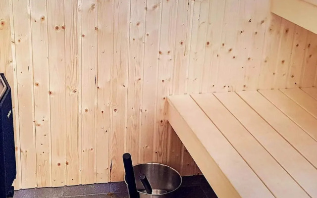 10 Person Holiday Home in Salen