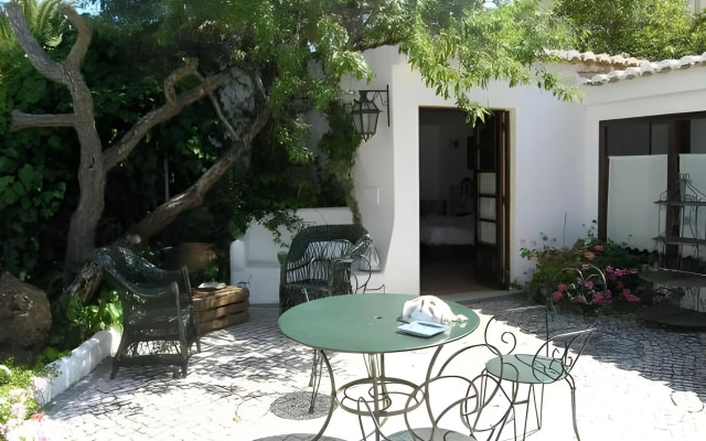 Uma Casa à Beira Sol