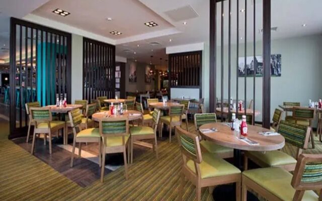 Premier Inn Leeds City Centre (Whitehall Road)