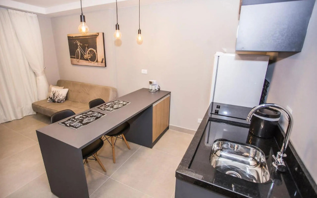 Studio Ensolarado em Andar Alto - ALL1509