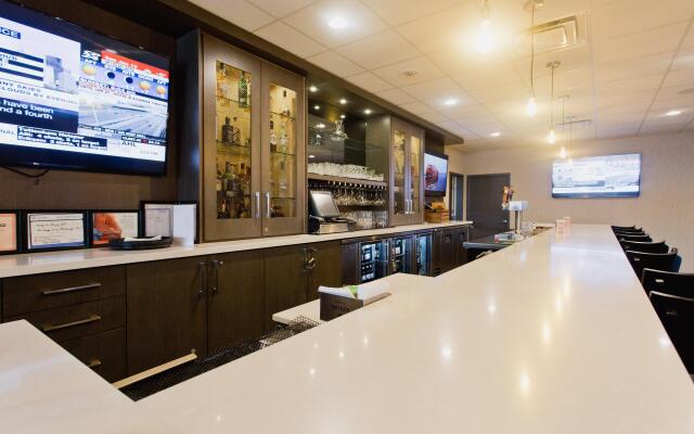 Holiday Inn Peterborough-Waterfront, ON by IHG