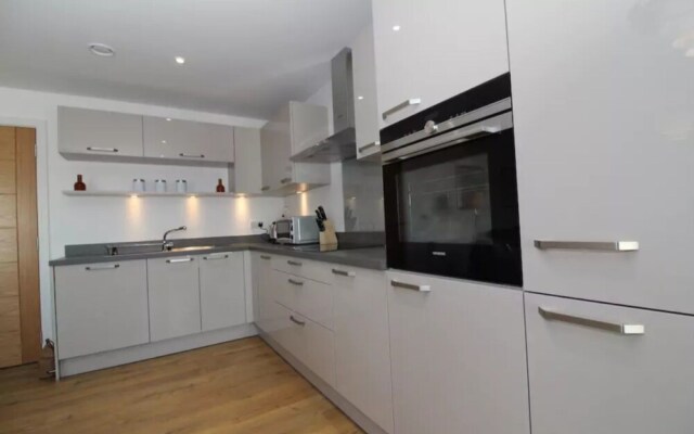 Luxurious, New Flat for 6 Near Arthur's Seat