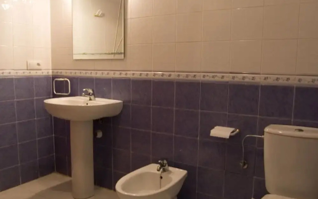 Cozy Apartment in Empuriabrava With Swimming Pool