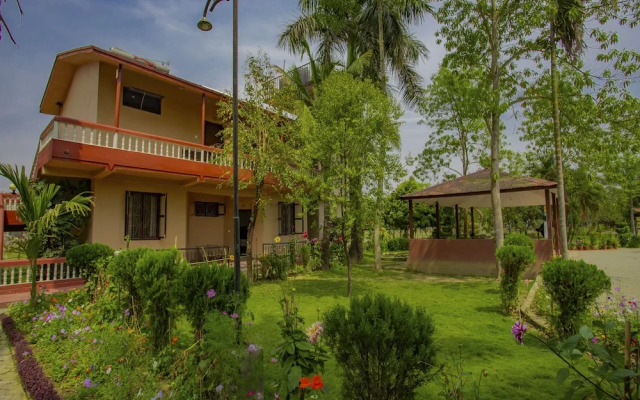 OYO 345 Jungle Nepal Resort