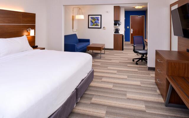 Holiday Inn Express Hotel & Suites Urbana-Champaign, an IHG Hotel