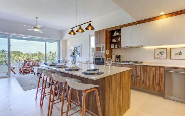 Altamar Canal View Condos