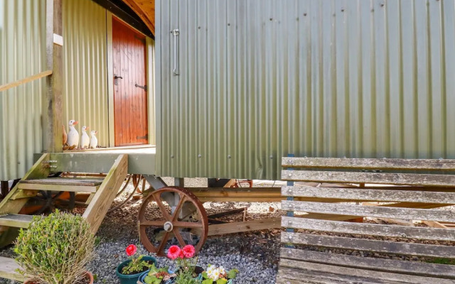 Puddle Duck Shepherds Hut