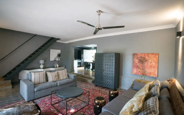 Ruby Rose Country House