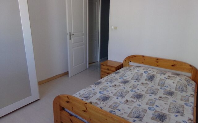 Villa With 4 Bedrooms in Florensac, With Enclosed Garden - 15 km From