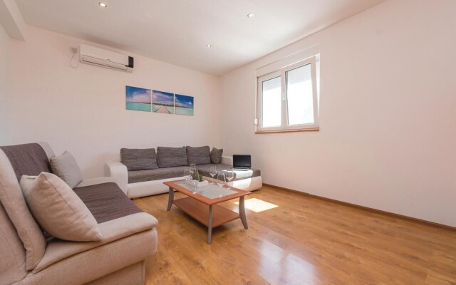 Nice Home in Vir With Wifi and 4 Bedrooms