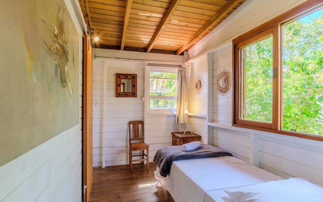 House, Beach, and Nature in Ibiraquera Tan0000