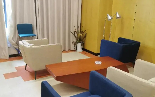 Ji Hotel (Nanjing Chaotian Palace)