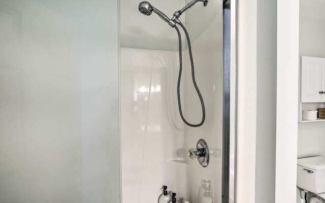 Peaceful Athens Retreat at Sleepy Hollow Lake