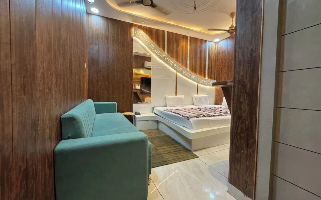 Hotel Guruvayur Dham Mathura