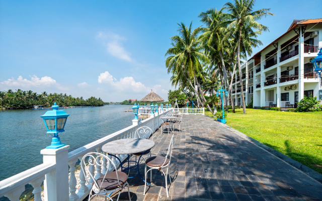 River Beach Resort and Residences