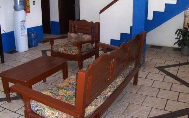 Hotel y Bungalows Los Arcos
