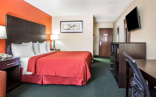 Quality Inn Morton at I-74