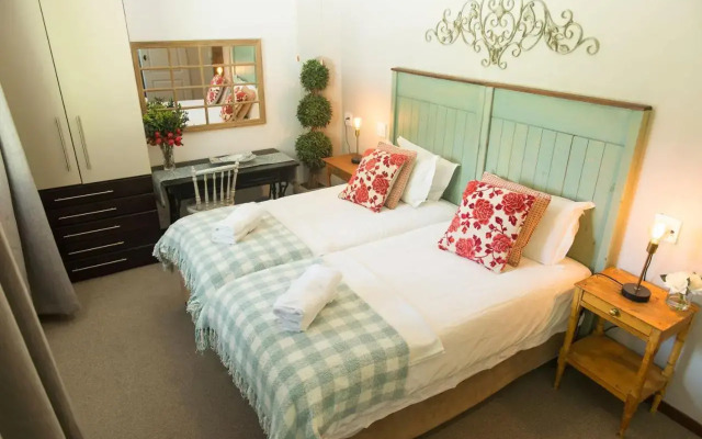 Talking Trees - The sound of silence