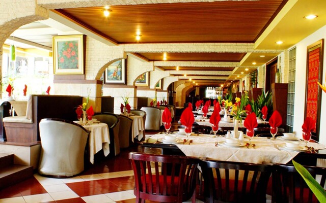 Purnama Hotel