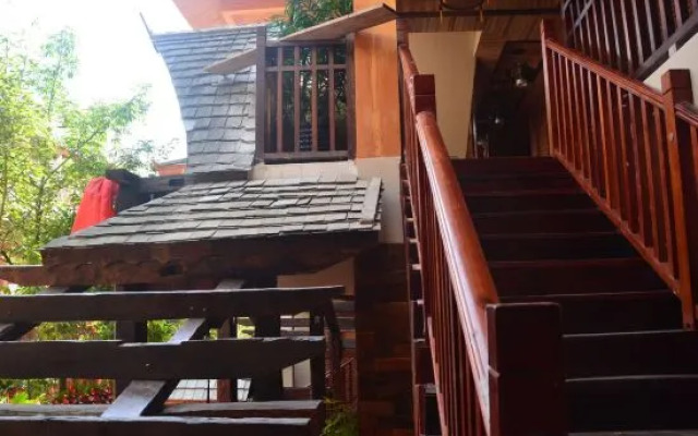 Xishuangbanna Flower Inn