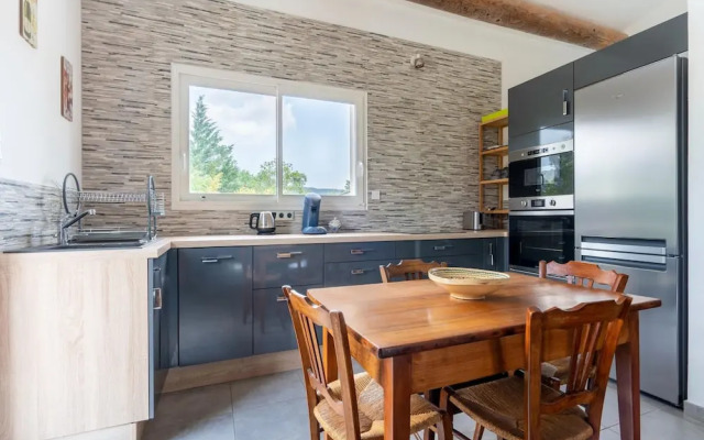 Cosy Holiday Home With Pool