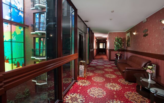 London Hotel
