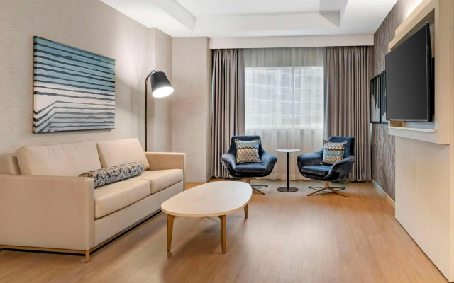 Radisson Plaza Hotel & Suites Kalamazoo