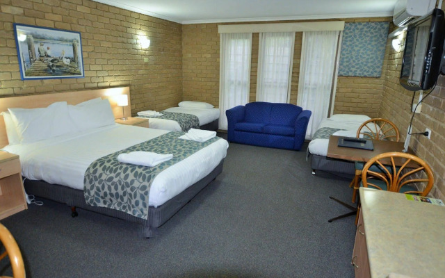 Tropicana Motor Inn