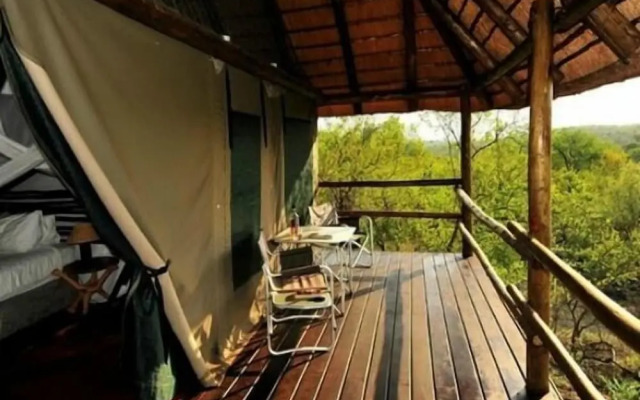 Muweti Bush Lodge