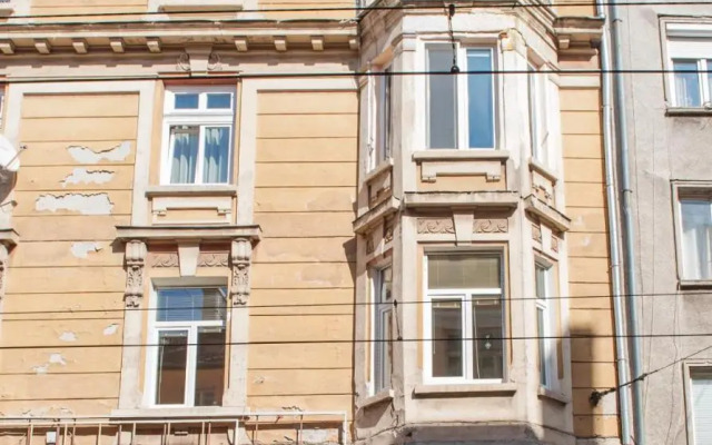Graf Ignatiev - 3BR APART