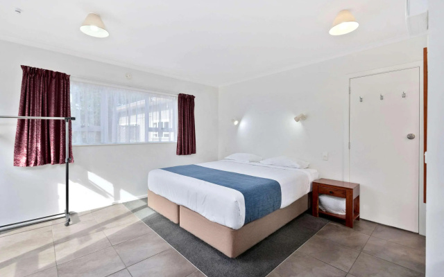 Comfort Inn Westshore Beach