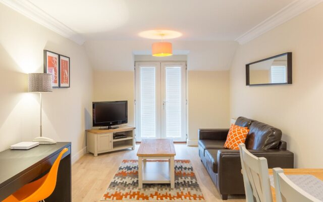 Stanshawe Court by House of Fisher