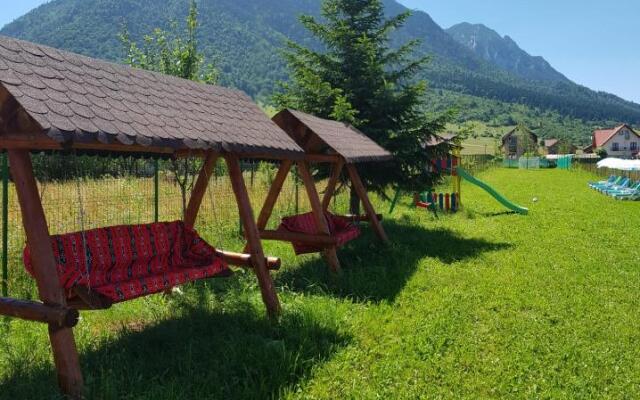 Pensiunea Casa Zarnesteana