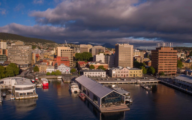 Customs House Hotel
