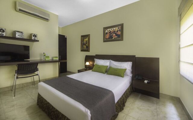 Ayenda 1220 Circular Quinta