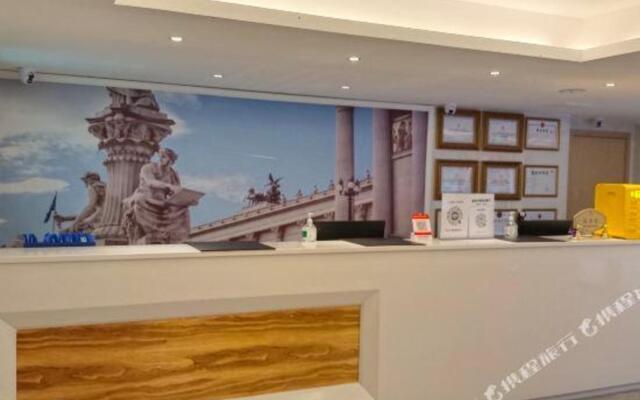 Vienna 3 Best Hotel (Yunnan Lugu Lake Passenger Station Daluoshui Wharf)